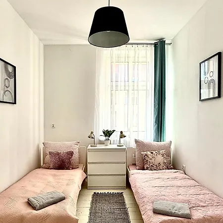 Beautiful - Wały Chrobrego *