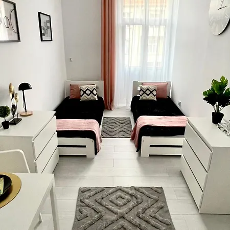 Beautiful - Waly Chrobrego אכסניה שצ'צ'ין